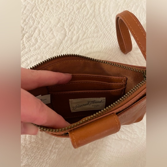 Wristlet - Picture 2 of 3